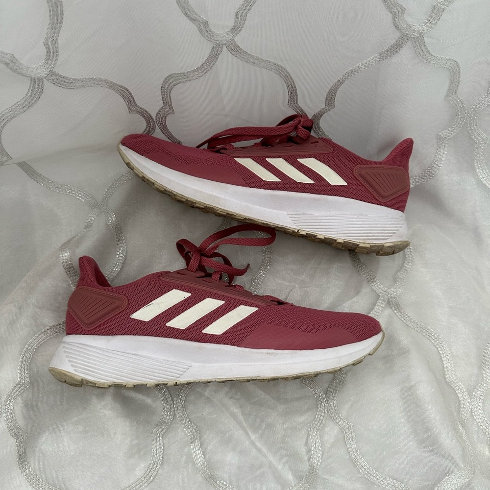 Adidas duramo 9 running shoes